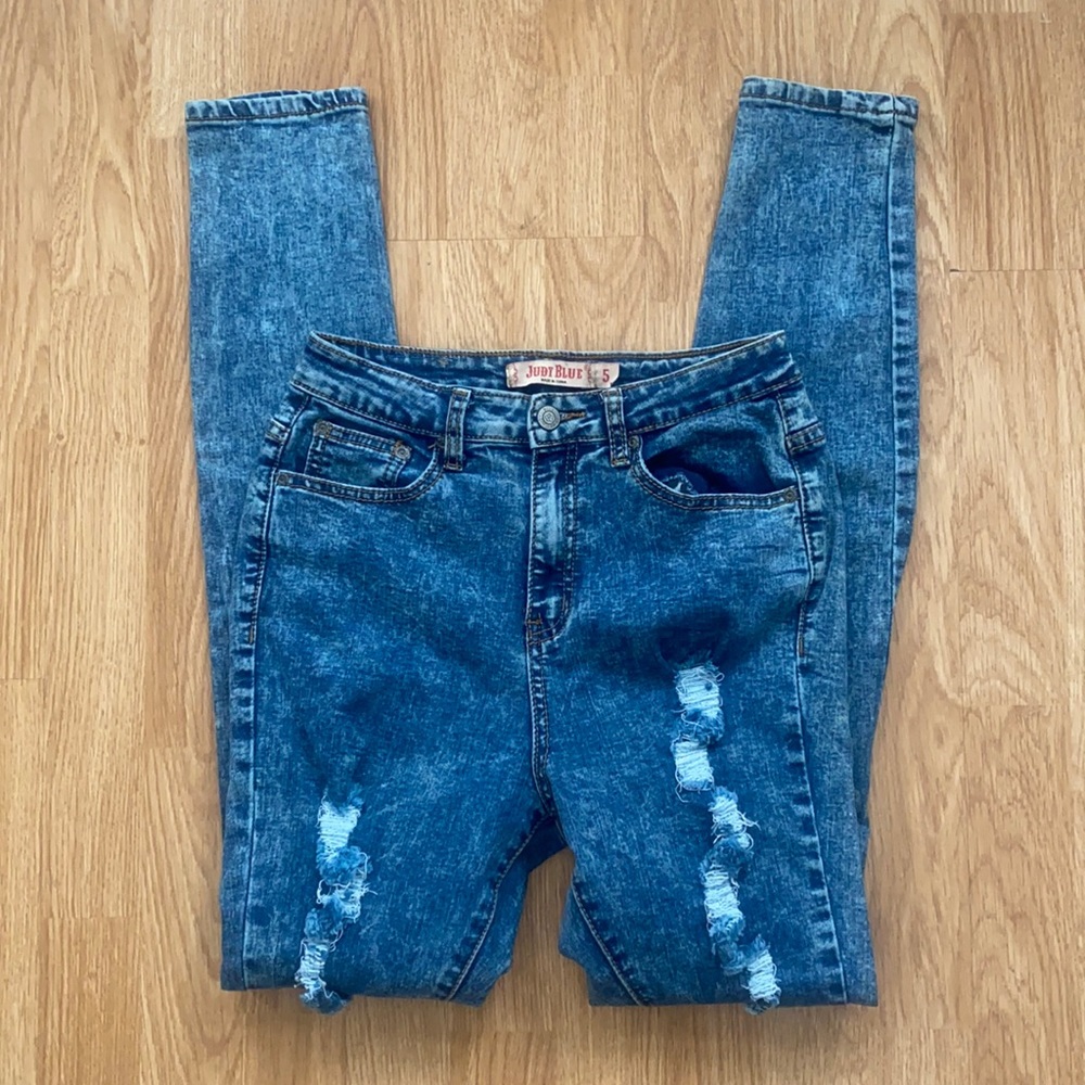 Judy Blue Distressed acid wash skinny Jeans